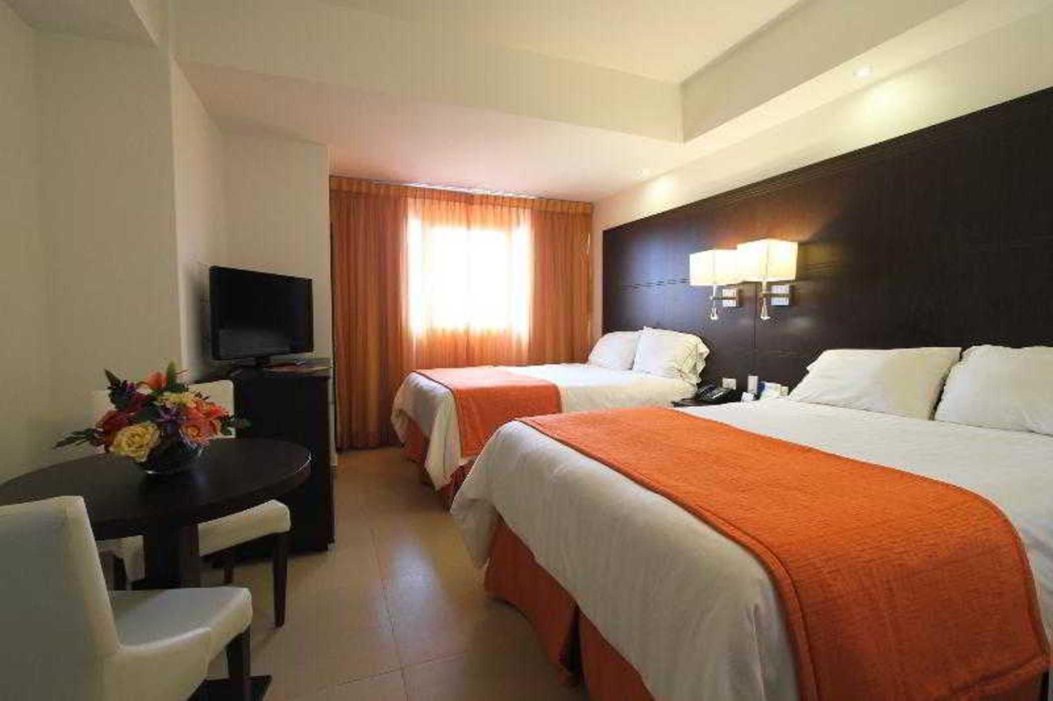 Hotel Faranda Express Soloy And Casino, A Member Of Radisson Individuals Panama City Exterior photo