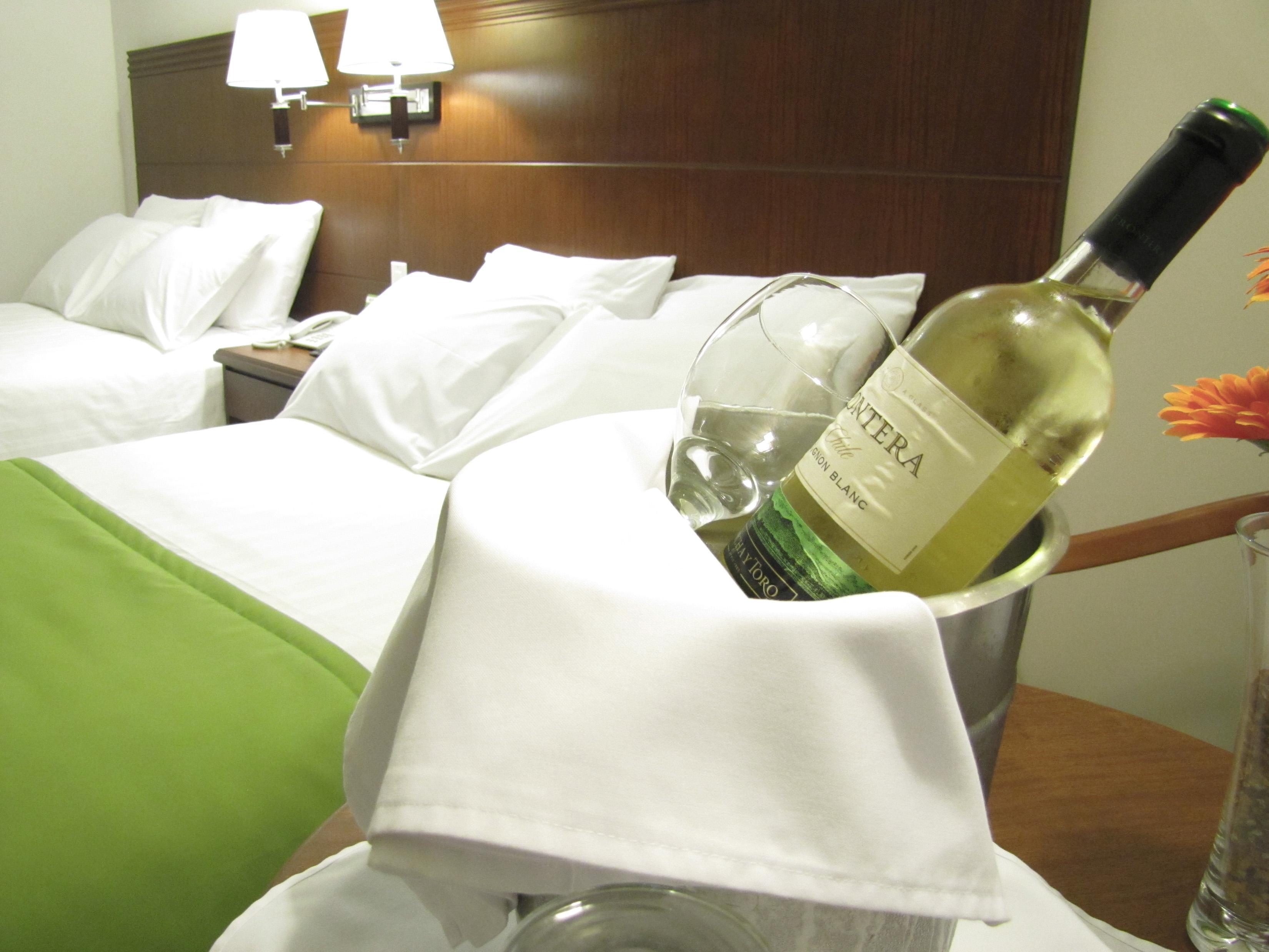 Hotel Faranda Express Soloy And Casino, A Member Of Radisson Individuals Panama City Room photo