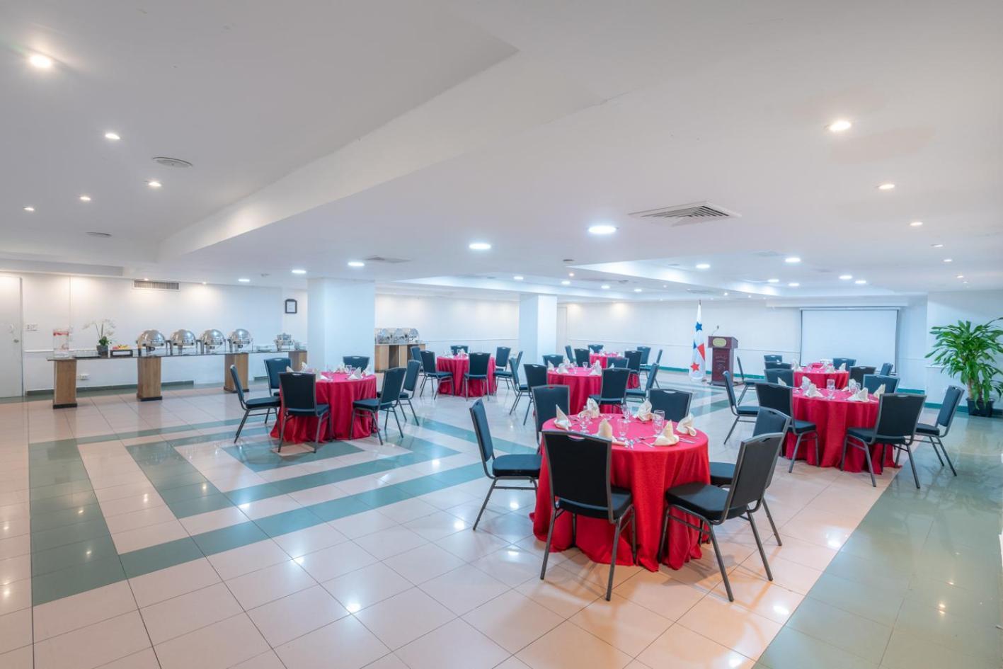 Hotel Faranda Express Soloy And Casino, A Member Of Radisson Individuals Panama City Exterior photo